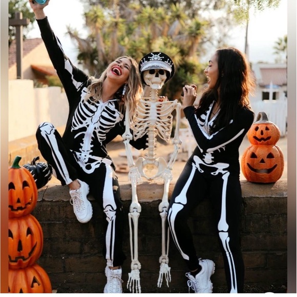 NWOT tipsy elves- unisex SKELETON COSTUME size medium - Picture 3 of 7